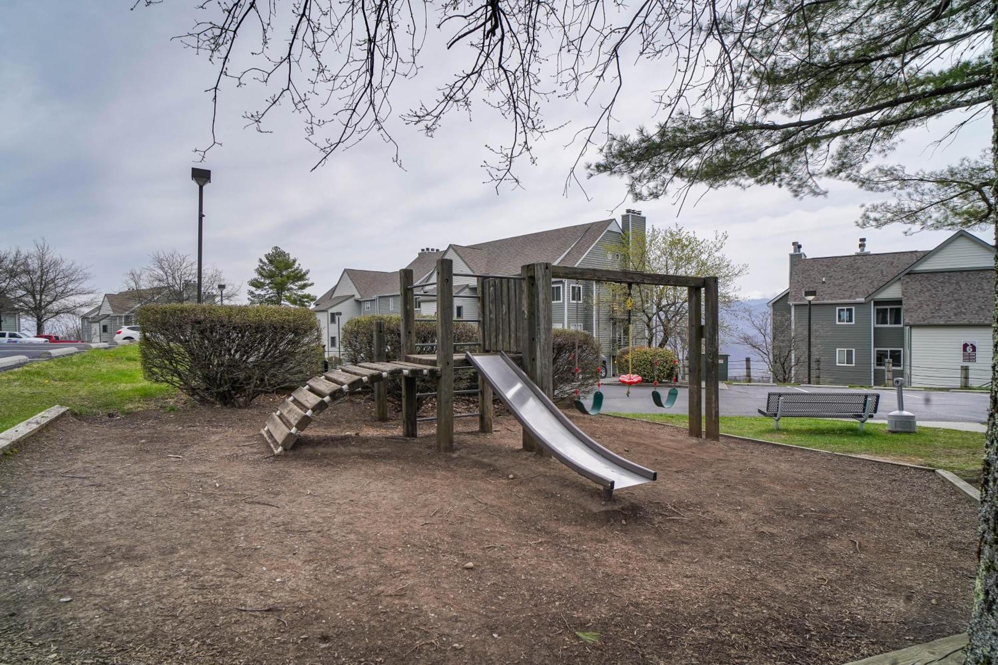 Lovely Gatlinburg Condo Pool Less Than 2 Mi To Tramway! المظهر الخارجي الصورة